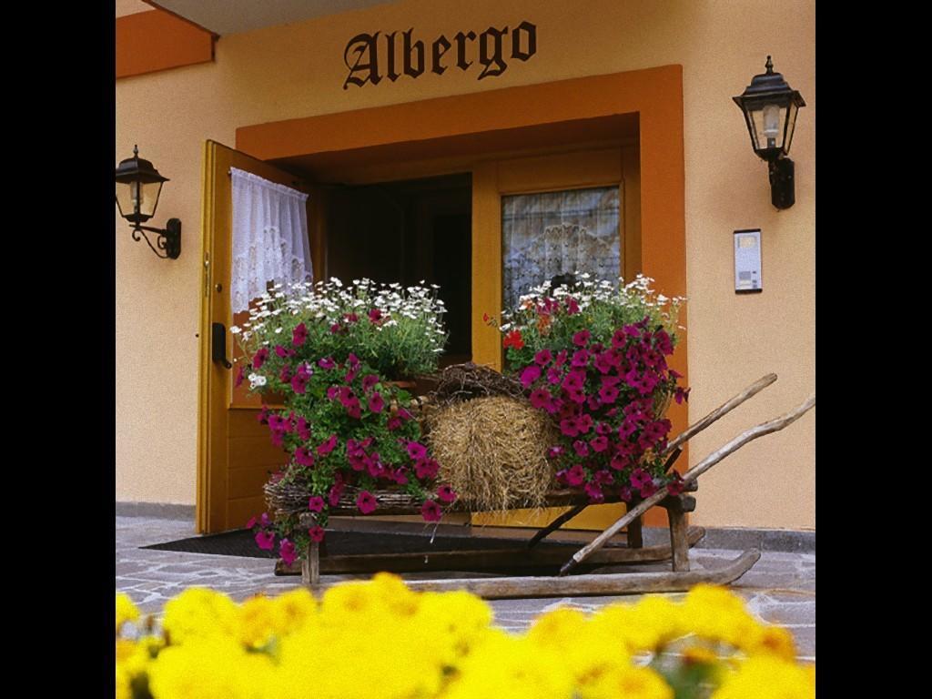Albergo La Bicocca ปาเนเว็จโจ ภายนอก รูปภาพ